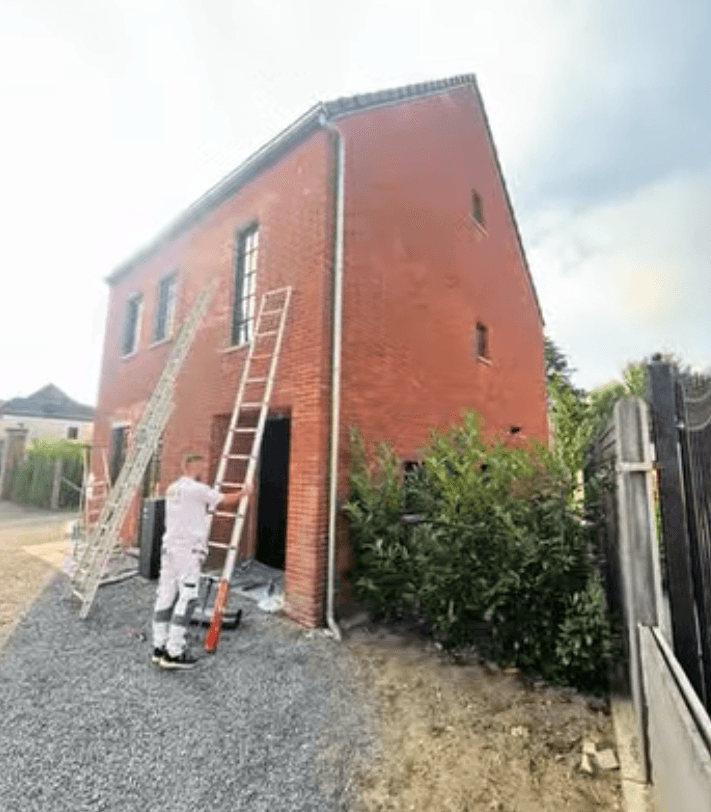 Gevel voor schilderwerk door Enes Company.